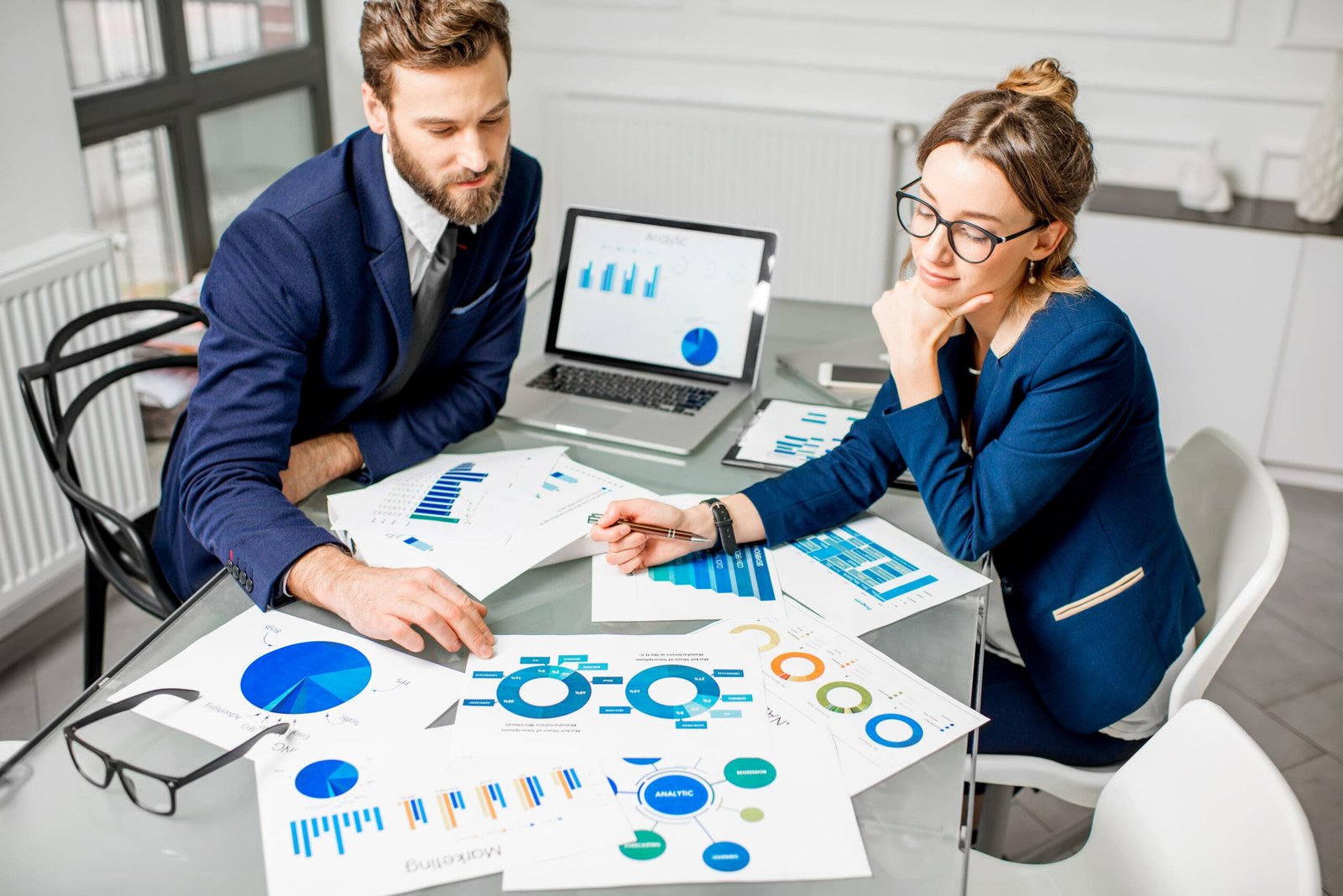 Management Accounting & Financial Analysis: A Guide for Businesses